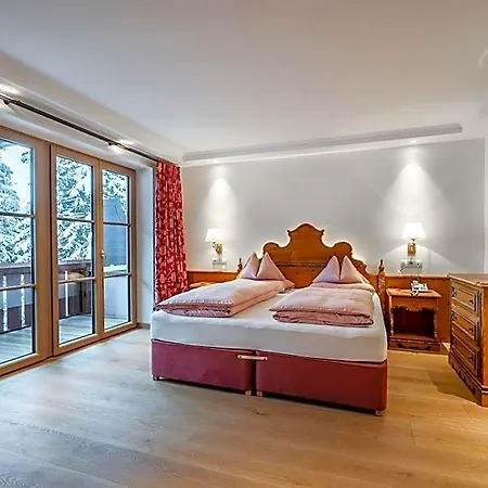 & Residenz Chesa Rosa Ξενοδοχείο 3*