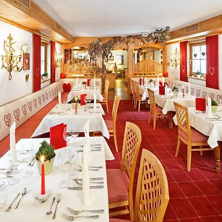 Lech&residenz Chesa Rosa Hotel 3*